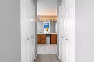 [Address not provided], Carpentersville, IL 60110 - Photo 17