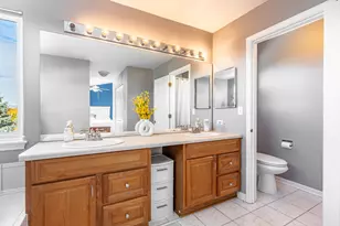 [Address not provided], Carpentersville, IL 60110 - Photo 19