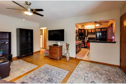 9012 S 50th Avenue S, Oak Lawn, IL 60453 - Photo 11