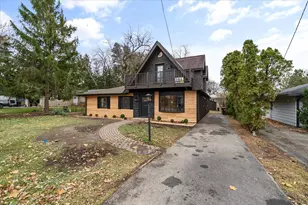 27 Maple Ave, Lake Zurich, IL 60047 - Photo 1