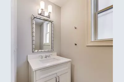 2038 N Burling Street #1, Chicago, IL 60614 - Photo 9