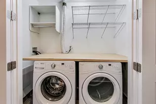 2038 N Burling St, Chicago, IL 60614 - Photo 23