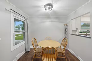 320 N Schubert St, Palatine, IL 60067 - Photo 7