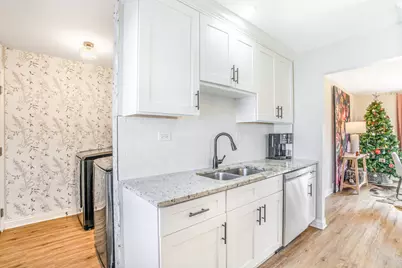 987 Lakewood Drive, Bartlett, IL 60103 - Photo 5