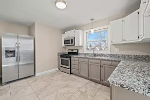 479 Porter Ave, Crystal Lake, IL 60014 - Photo 17