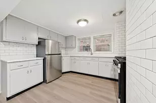 3636 N Claremont Ave, Chicago, IL 60618 - Photo 3