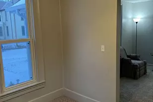 814 W Mill St, Bloomington, IL 61701 - Photo 5