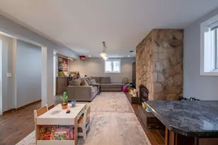 1864 Illinois St, Des Plaines, IL 60018 - Photo 15