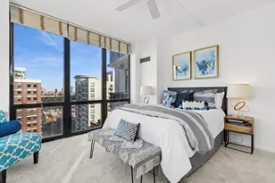 435 W Erie St, Chicago, IL 60654 - Photo 9