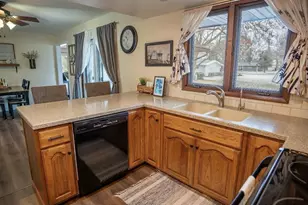 304 Lumar Dr, Pearl City, IL 61062 - Photo 7