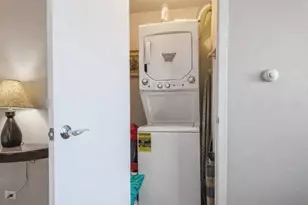 2300 N Commonwealth Ave, Chicago, IL 60614 - Photo 9