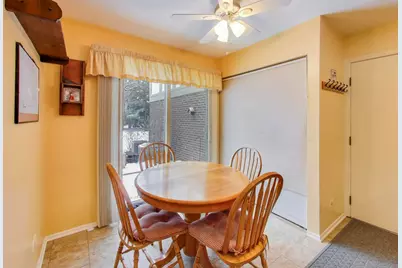 735 Garfield Avenue #735, Libertyville, IL 60048 - Photo 9