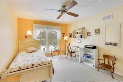 735 Garfield Avenue #735, Libertyville, IL 60048 - Photo 13