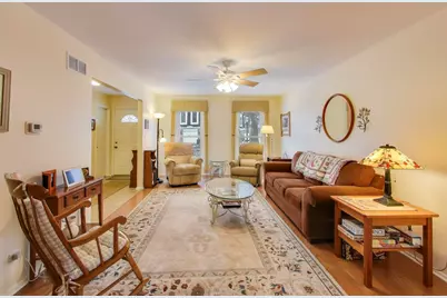 735 Garfield Avenue #735, Libertyville, IL 60048 - Photo 3