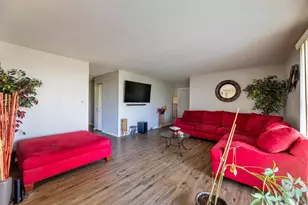 2271 Windsor Ln, Country Club Hills, IL 60478 - Photo 3