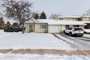 2271 Windsor Ln, Country Club Hills, IL 60478 - Photo 1