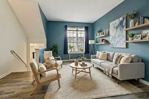 2416 Courtyard Cir, Aurora, IL 60506 - Photo 5