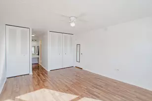 8801 W Golf Rd, Niles, IL 60714 - Photo 7