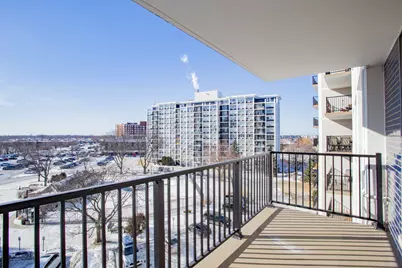 8801 W Golf Road #6B, Niles, IL 60714 - Photo 11