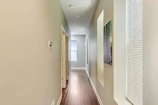 1730 W Beach Ave, Chicago, IL 60622 - Photo 7