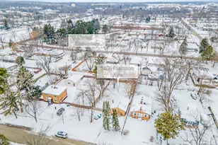 2406 Hermon Ave, Zion, IL 60099 - Photo 13