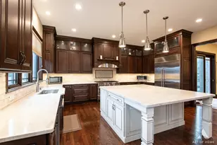 10001 Montrose Ave, Schiller Park, IL 60176 - Photo 7