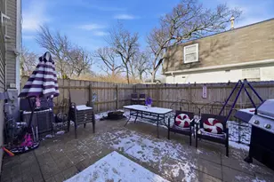 16 Forest Ln, Cary, IL 60013 - Photo 9