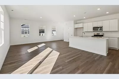 1057 Williamsburg Street, Pingree Grove, IL 60140 - Photo 7