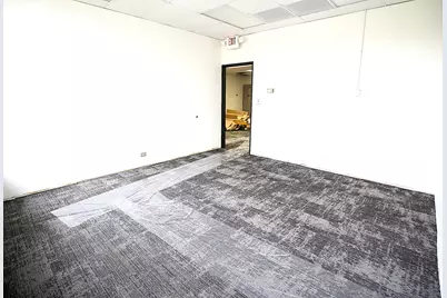 646 Chicago Road, Chicago Heights, IL 60411 - Photo 13