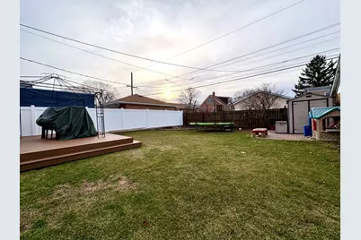 2841 W 100th Place, Evergreen Park, IL 60805 - Photo 19