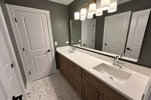 769 S Fairview Ave, Elmhurst, IL 60126 - Photo 15