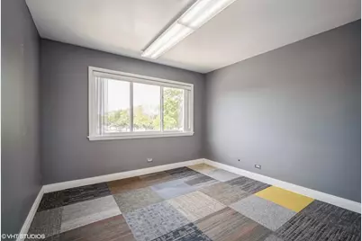 8755 Trumbull Avenue, Skokie, IL 60076 - Photo 15