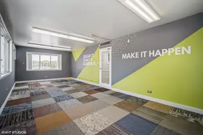 8755 Trumbull Avenue, Skokie, IL 60076 - Photo 17