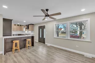 1817 Kelly Ave, Crest Hill, IL 60403 - Photo 5