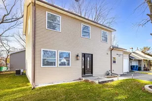 1817 Kelly Ave, Crest Hill, IL 60403 - Photo 1