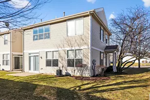 1492 Waterside Dr, Dekalb, IL 60115 - Photo 5