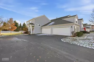 397 Cascade Ln, Oswego, IL 60543 - Photo 5