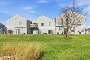 397 Cascade Ln, Oswego, IL 60543 - Photo 3