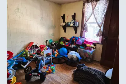 803 Madison Avenue, Dixon, IL 61021 - Photo 9