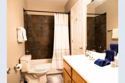 1730 W Beach Avenue, Chicago, IL 60622 - Photo 9