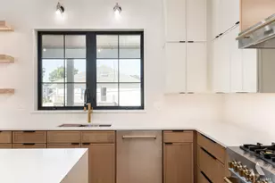 10226 S 81st Ave, Palos Hills, IL 60465 - Photo 11