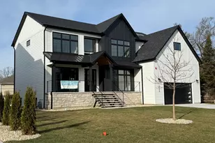 10226 S 81st Ave, Palos Hills, IL 60465 - Photo 1