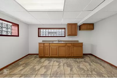 502 E Memorial Road, Bensenville, IL 60106 - Photo 15