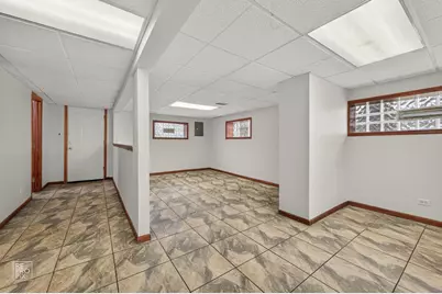 502 E Memorial Road, Bensenville, IL 60106 - Photo 17