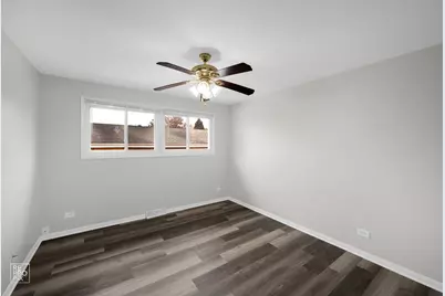 502 E Memorial Road, Bensenville, IL 60106 - Photo 7