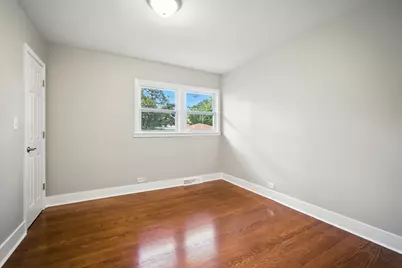 8915 Laramie Avenue, Skokie, IL 60077 - Photo 15