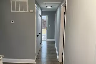 518 Tyler Dr, Carpentersville, IL 60110 - Photo 17