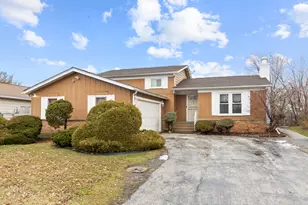 17481 Eastgate Dr, Country Club Hills, IL 60478 - Photo 1