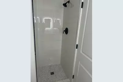 194 N Waters Edge Drive #102, Glendale Heights, IL 60139 - Photo 11