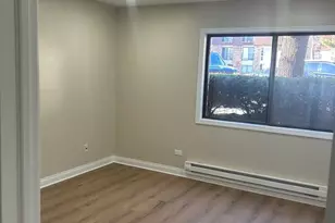 194 N Waters Edge Dr, Glendale Heights, IL 60139 - Photo 7